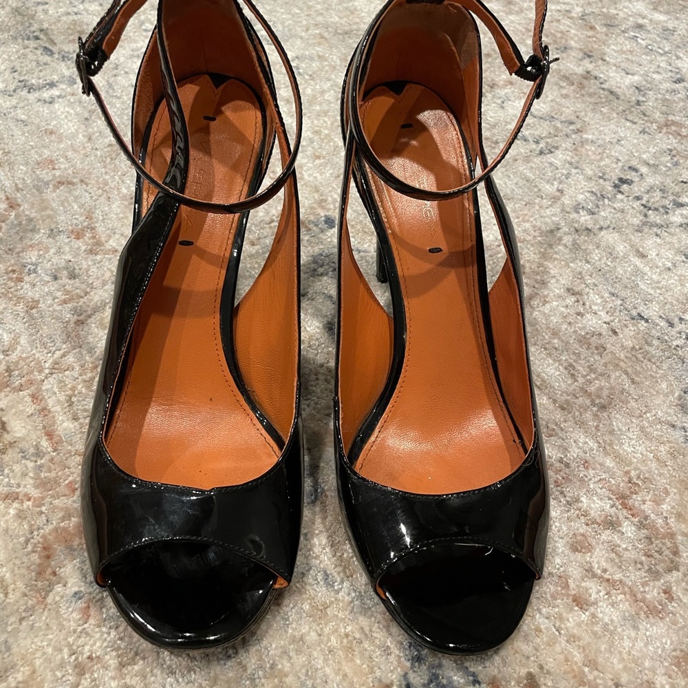 Via Spiga sandals